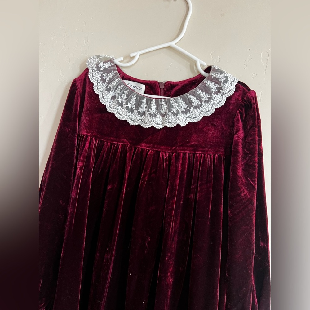 Velvet Dress with Lace Collar girls size 7/8